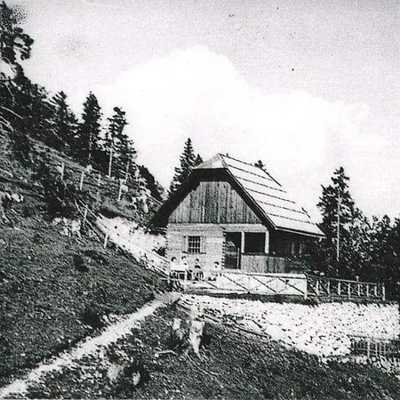 On Kobilica Off Grid Alpine Eco Retreat With Stunning Views Trail Access Only Hike&bike Holiday home Trzic