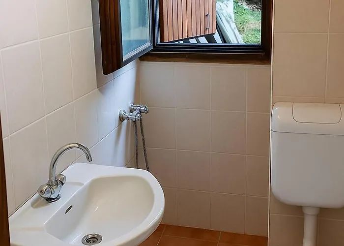 On Kobilica Off Grid Alpine Eco Retreat With Stunning Views Trail Access Only Hike&bike Holiday home Trzic